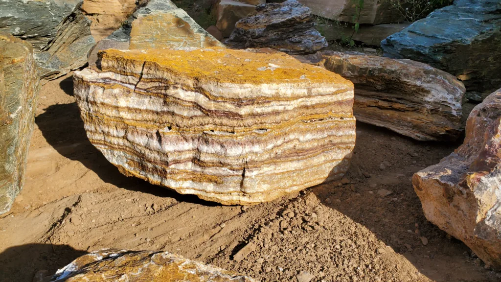 Grand Canyon Onyx Boulders